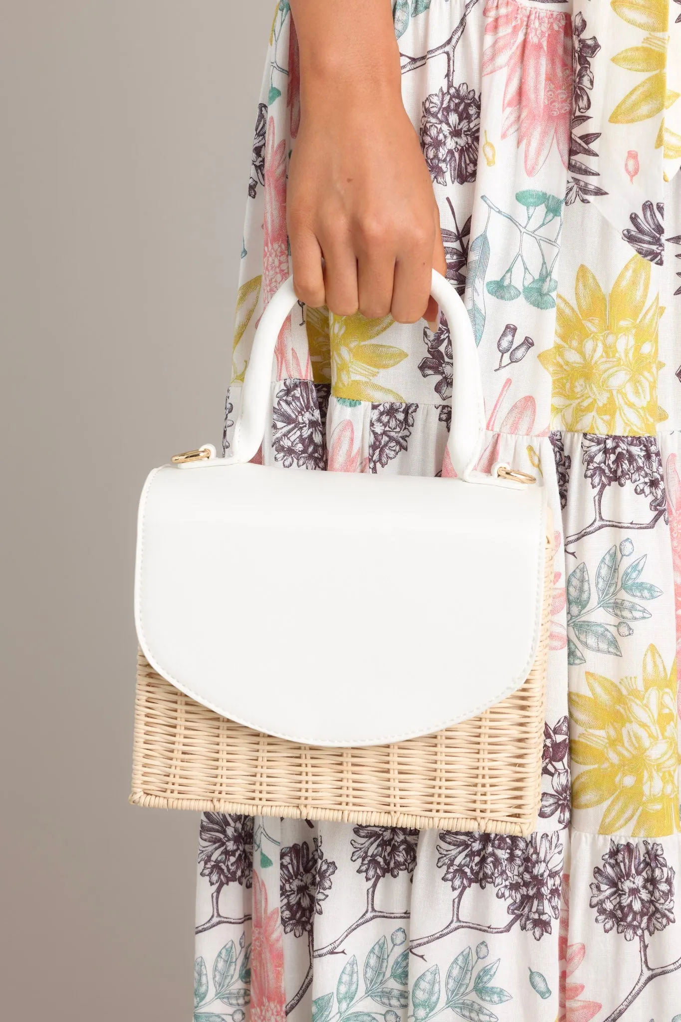 Coastal Chic White Woven Handbag