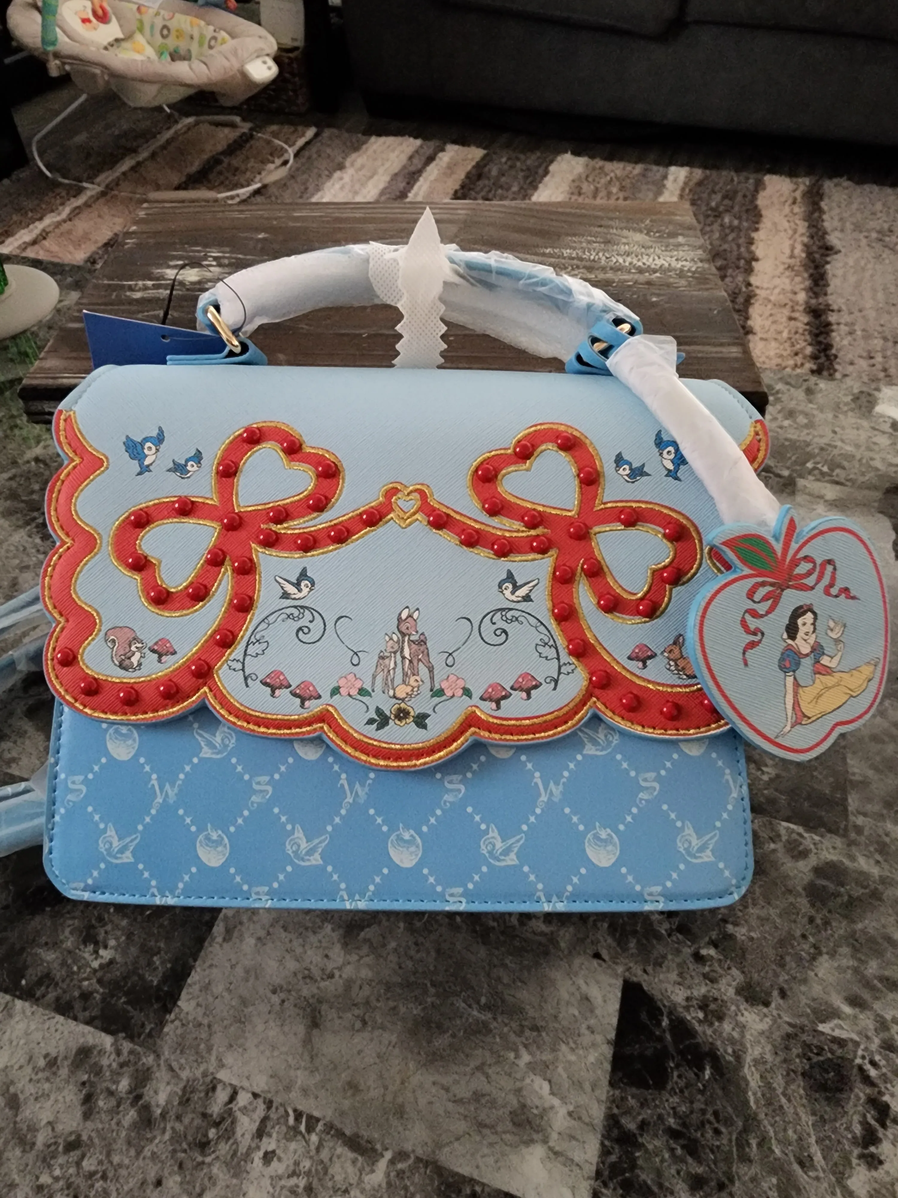 Danielle Nicole Snow White Crossbody bag