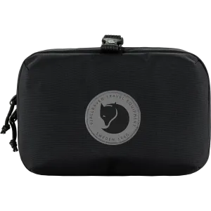 Fjällräven Färden Necessity Bag Coal Black | Buy Fjällräven Färden Necessity Bag Coal Black here | Outnorth