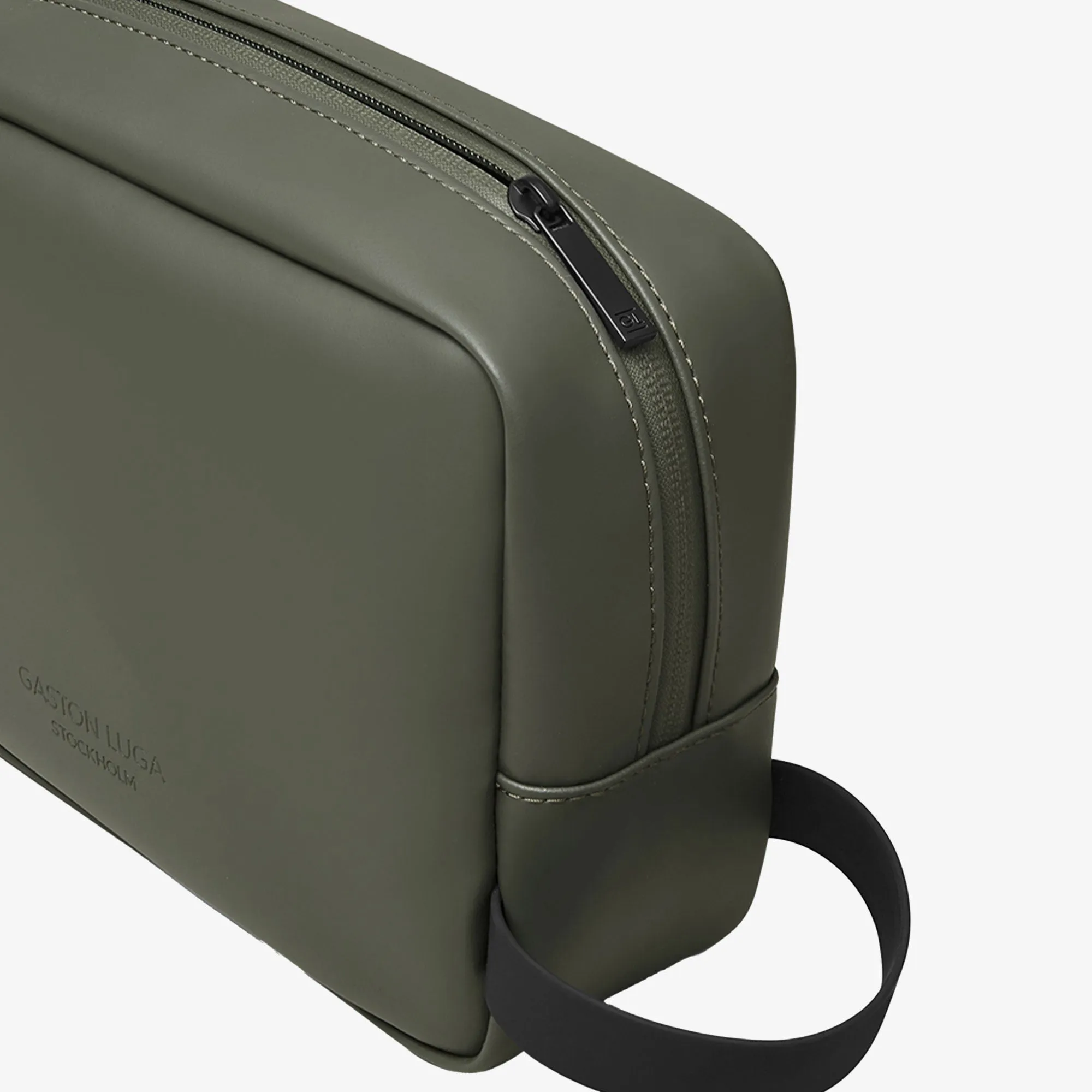 Gaston Luga | SPLASH TOILETRY BAG { OLIVE