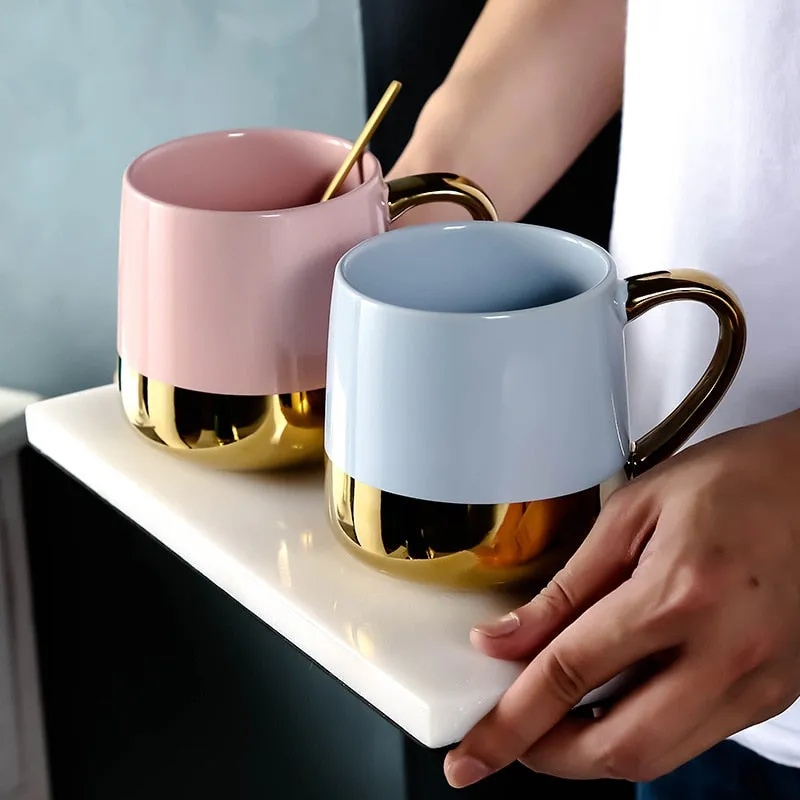 Golden Handle Luxurious Mug