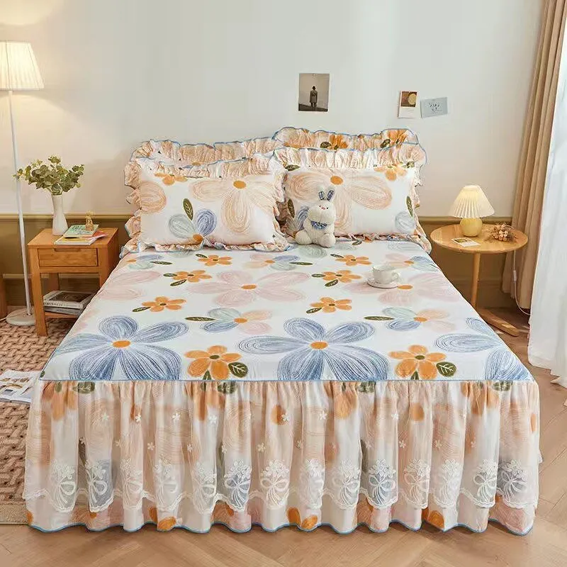 Luxurious Bed Skirt Set - 100% Cotton with Pillowcases