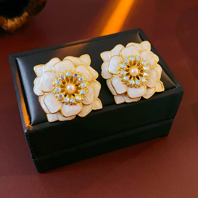 Luxurious Flower Geometric Flower Alloy Oil Dripping Earrings