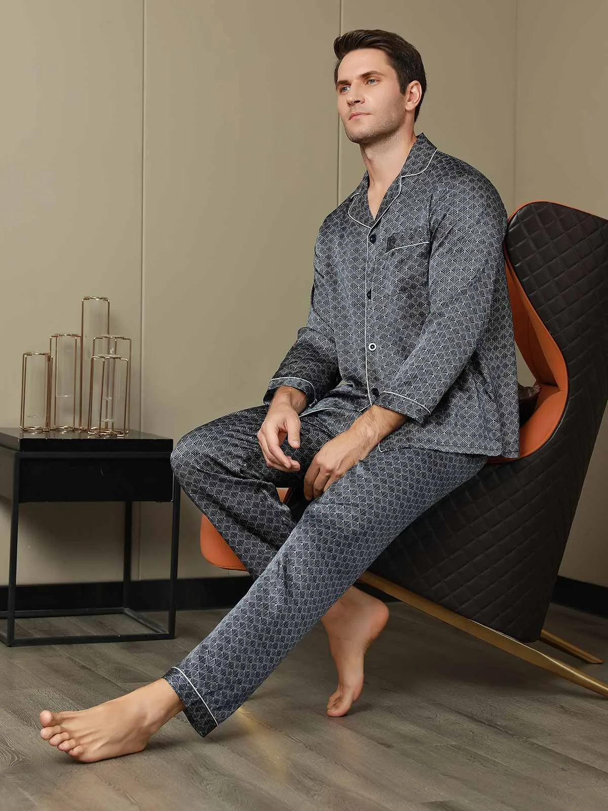 Luxurious Silk Men‘s Printed Pajama Set