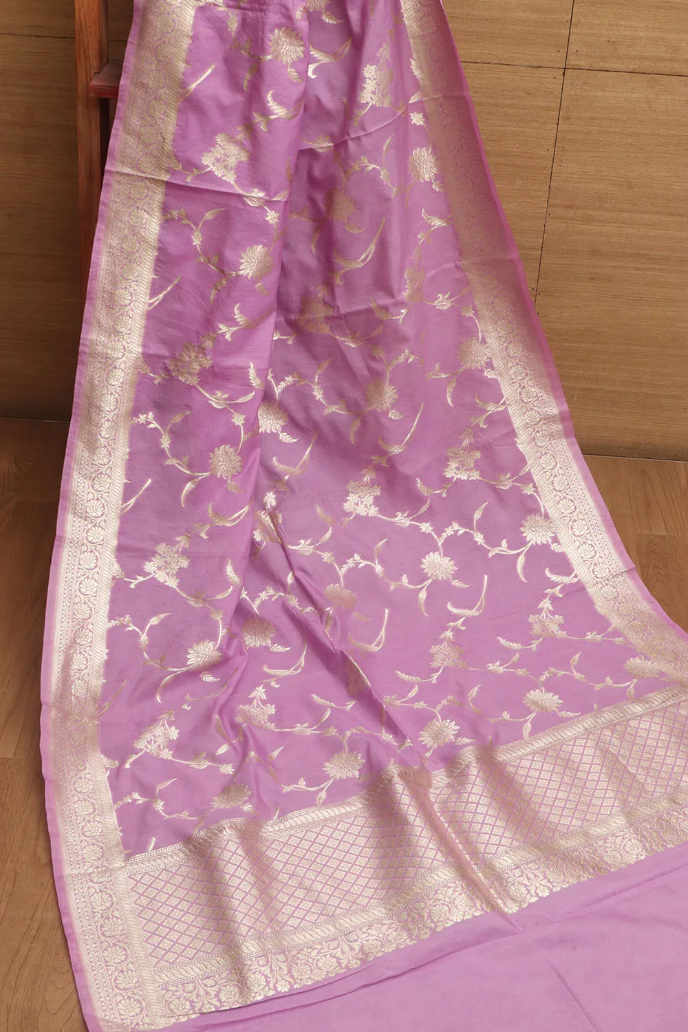 Royal Purple Banarasi Silk Dupatta - Elegant and Luxurious