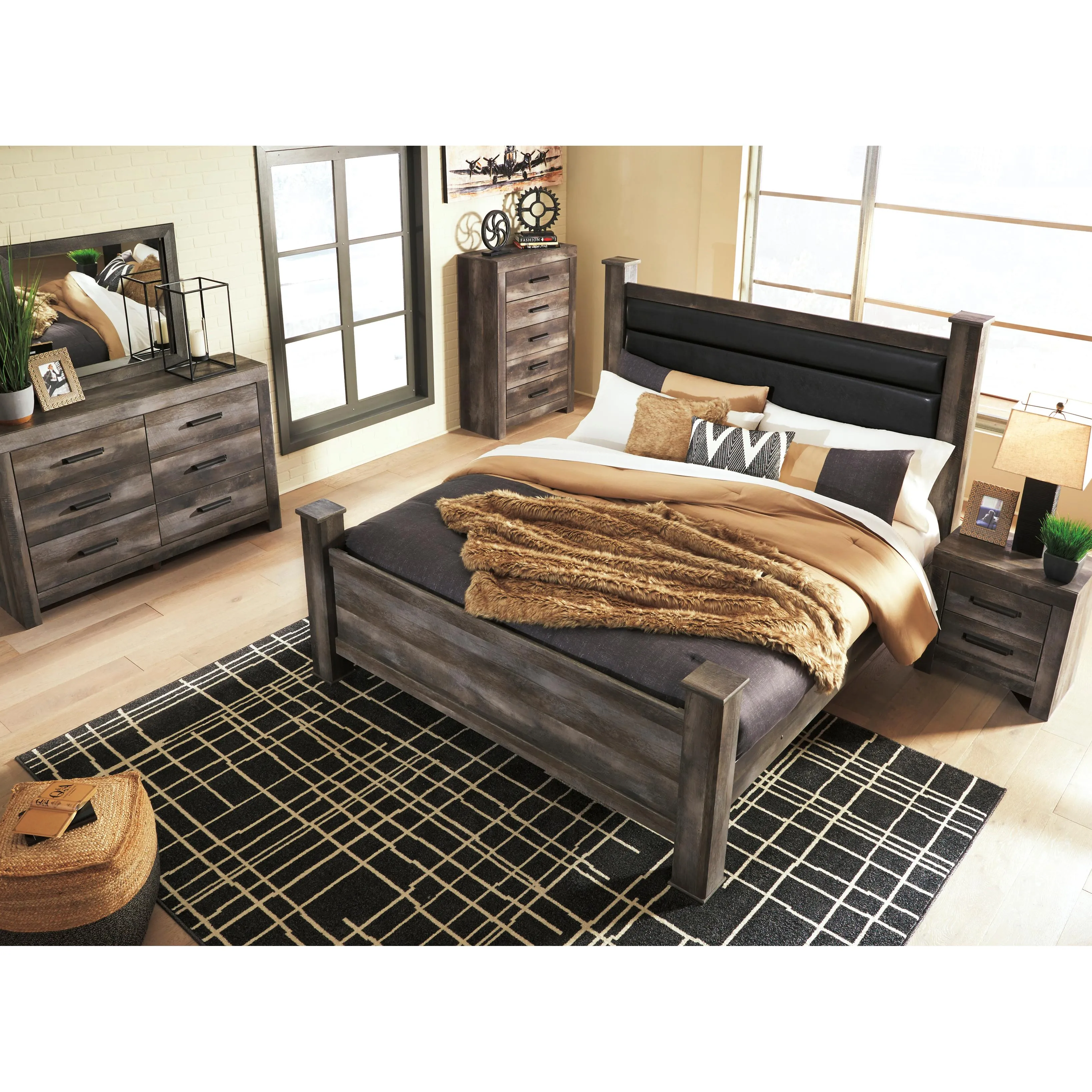 Signature Design by Ashley Wynnlow King Poster Bed B440-68/B440-66/B440-62/B440-99