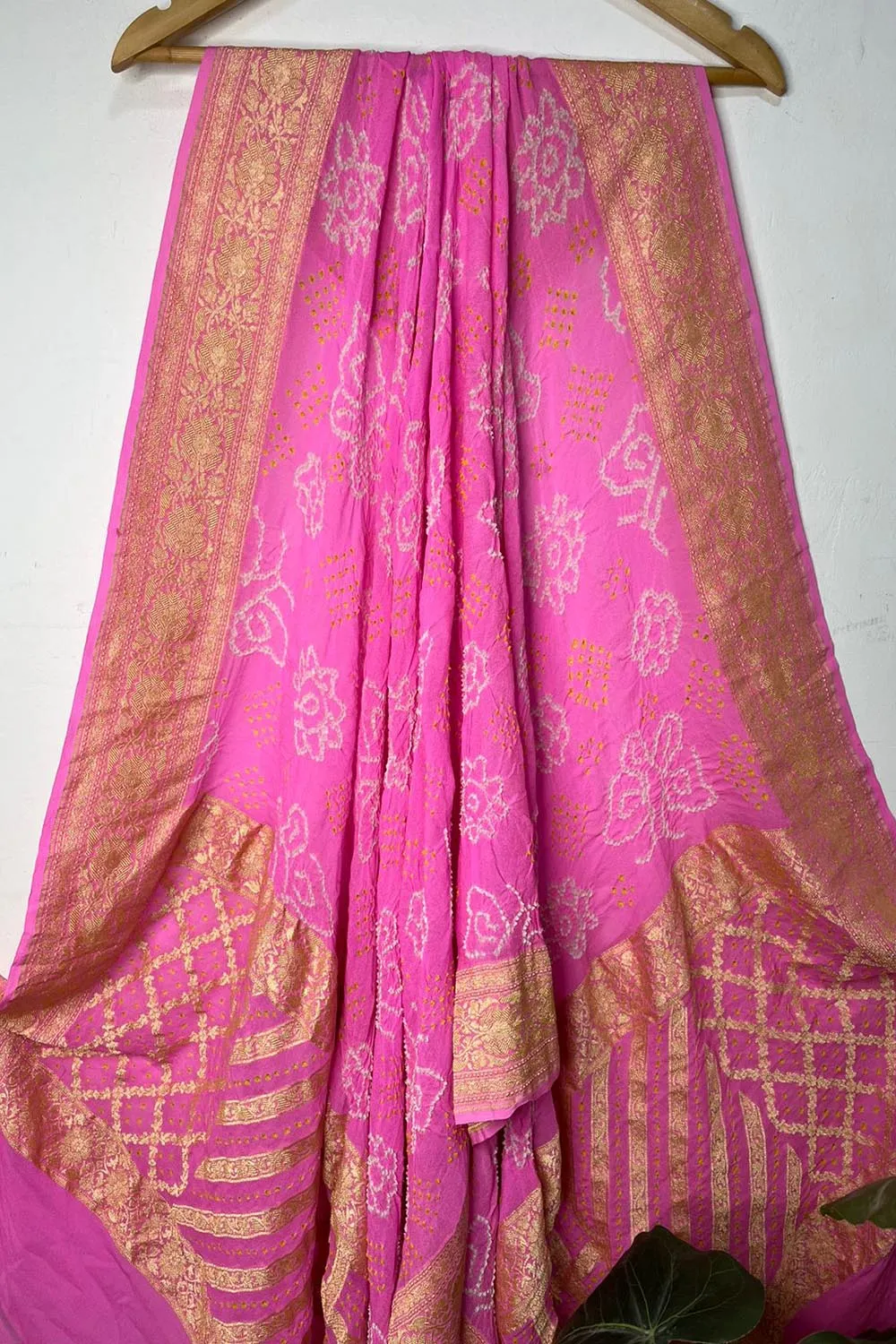 Stunning Pink Banarasi Bandhani Handloom Pure Georgette Dupatta