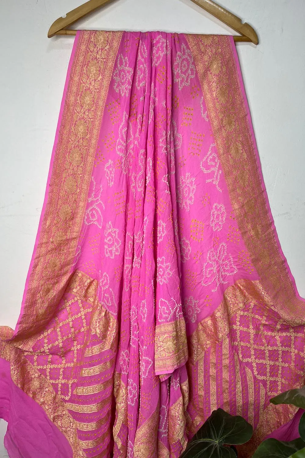 Stunning Pink Banarasi Bandhani Handloom Pure Georgette Dupatta