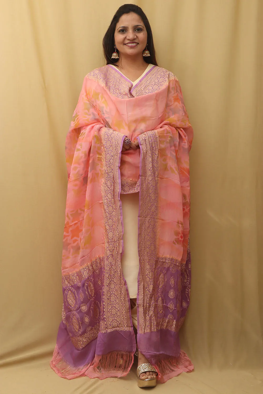 Stunning Pink Banarasi Handloom Pure Georgette Brush Dye Dupatta