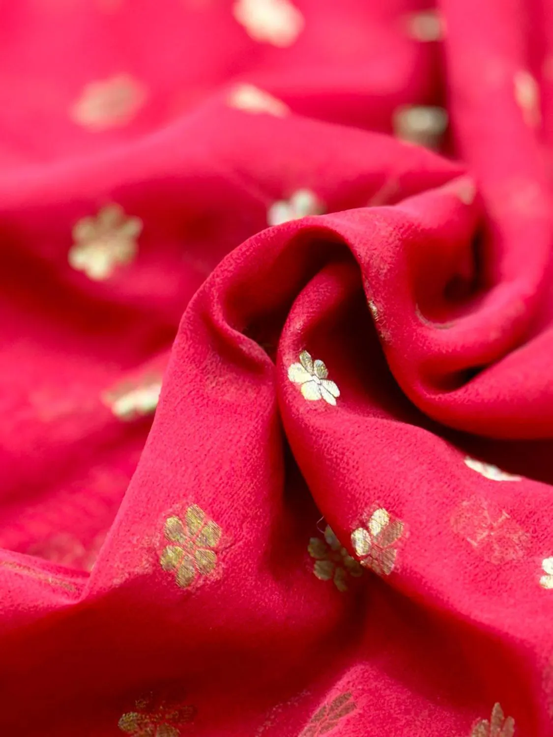 Stunning Red Banarasi Georgette Saree - Handloom Beauty