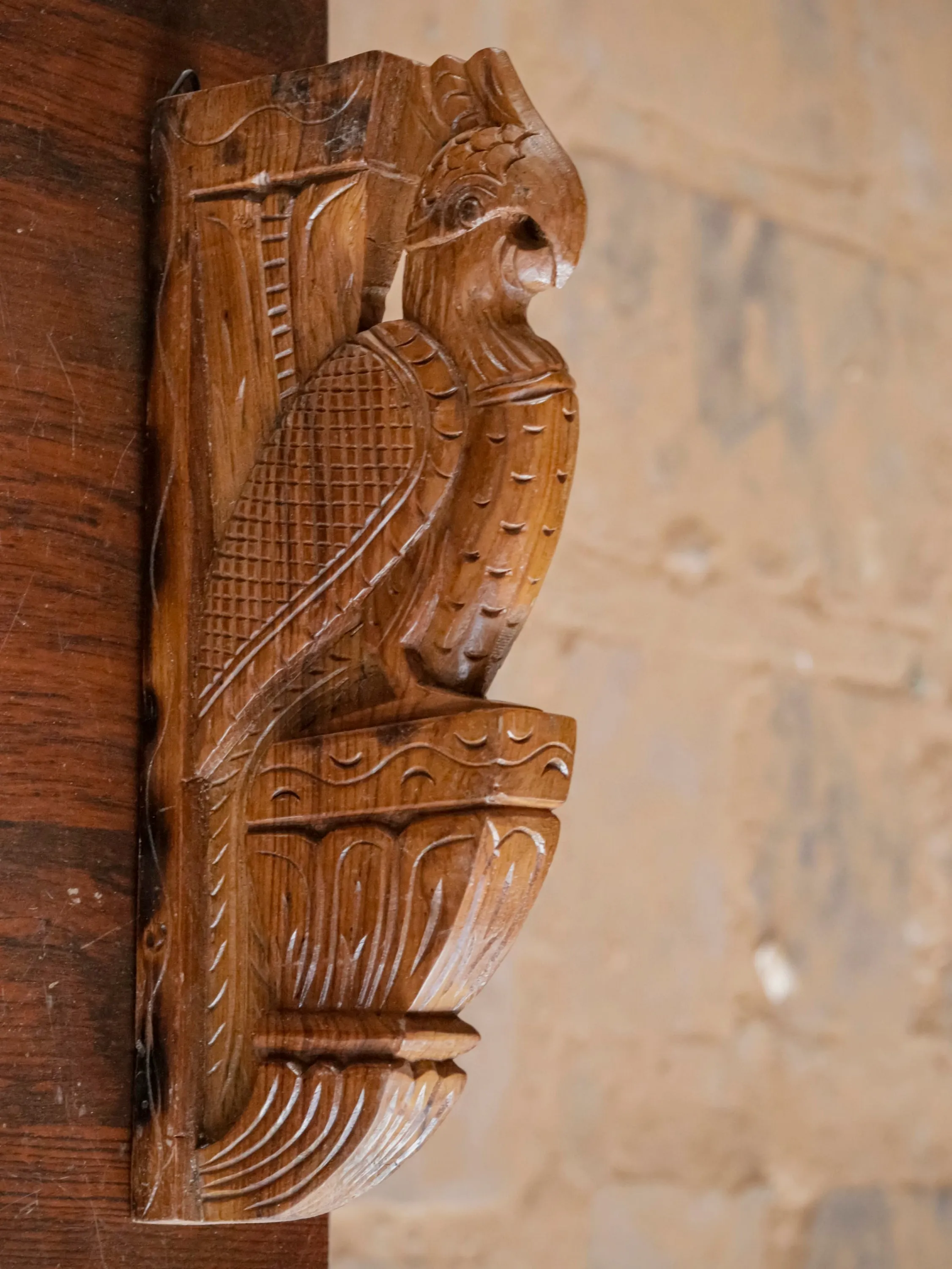 Wooden Simple carved Bird Door Bracket