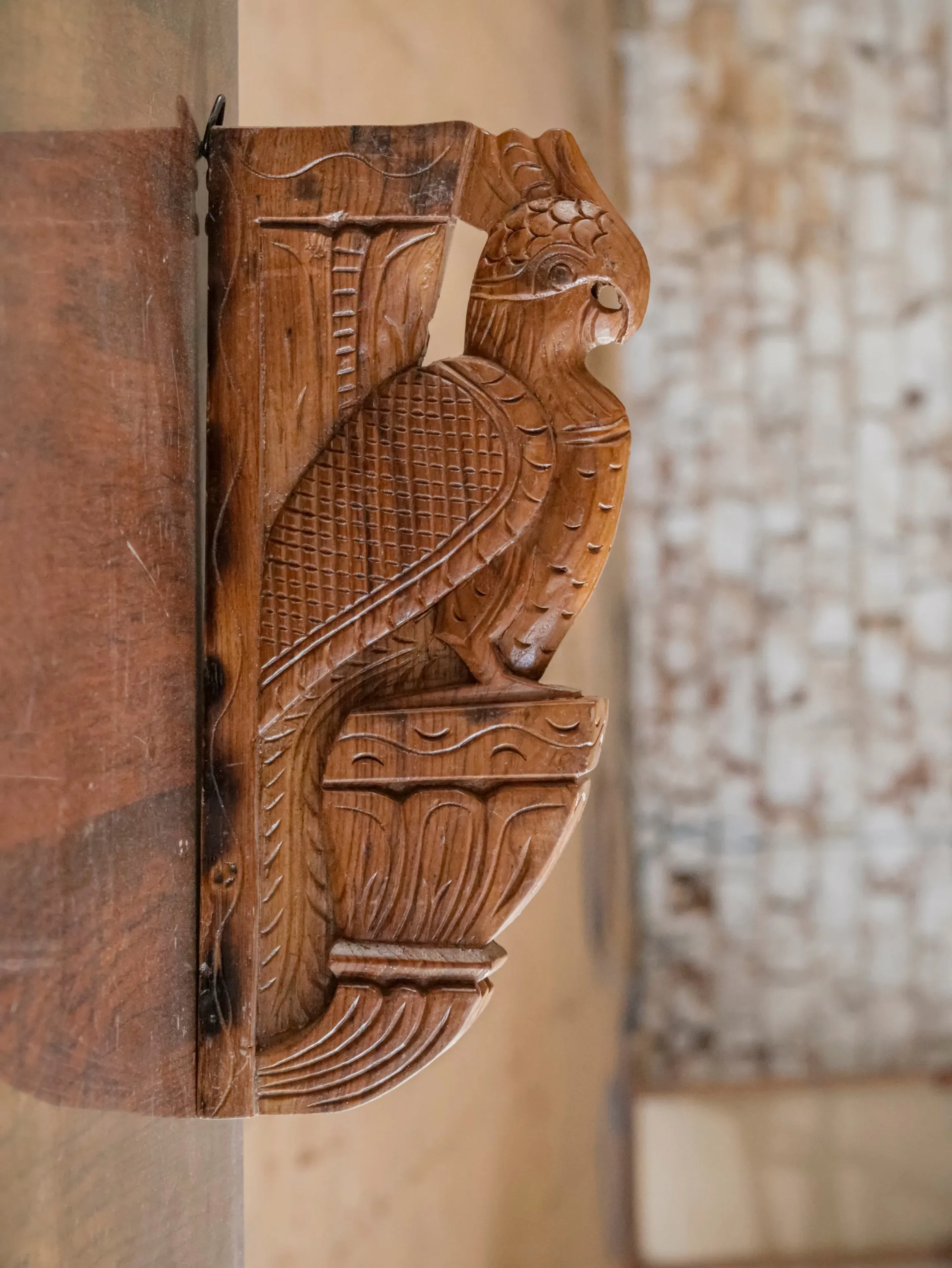 Wooden Simple carved Bird Door Bracket