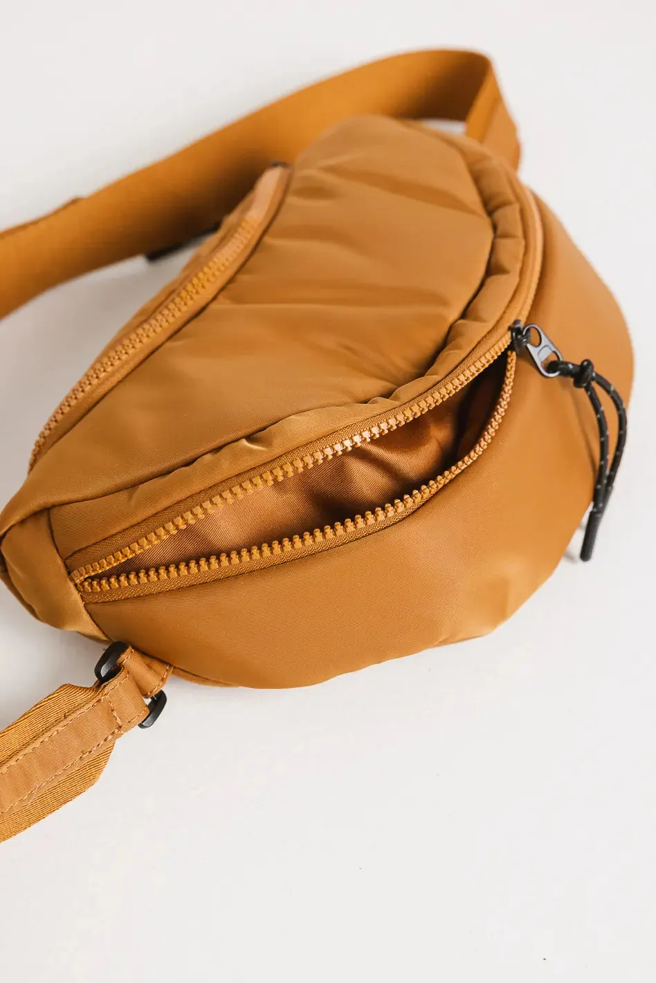 Zadie Crossbody in Brown